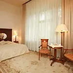 Ostoya Palace 호텔 크라쿠프