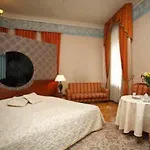 Ostoya Palace 호텔 크라쿠프