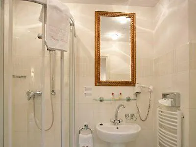 Ostoya Palace 4* 克拉科夫