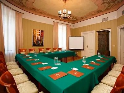 Ostoya Palace Szálloda 4*