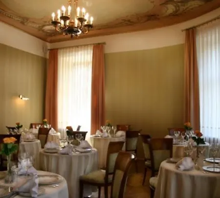 Szálloda Ostoya Palace