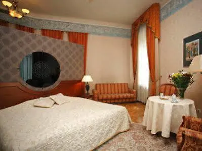 Ostoya Palace Hotel Krakau